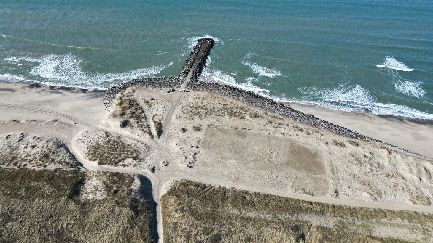Luftfoto af strand ved vestkysten i Jylland
